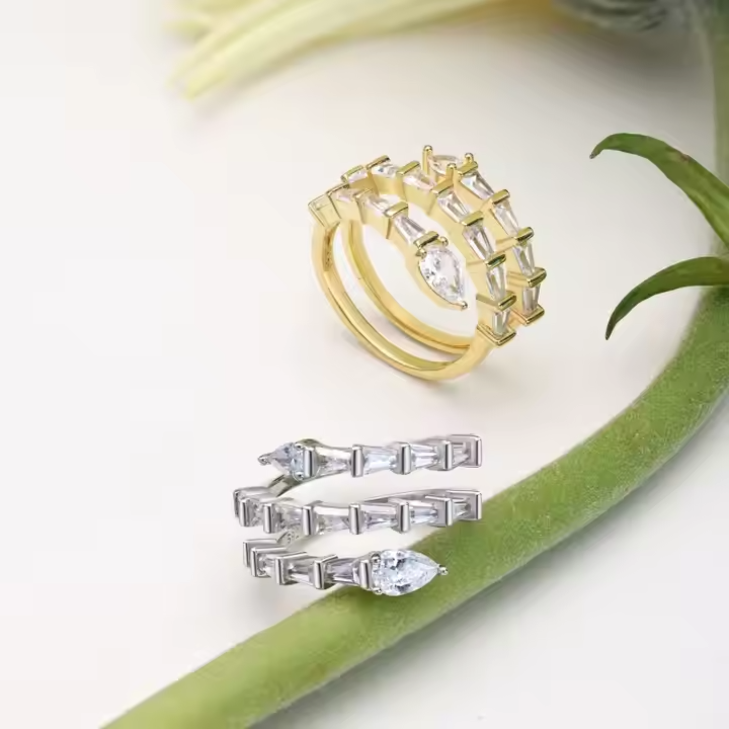 Schlangen Diamant Ring